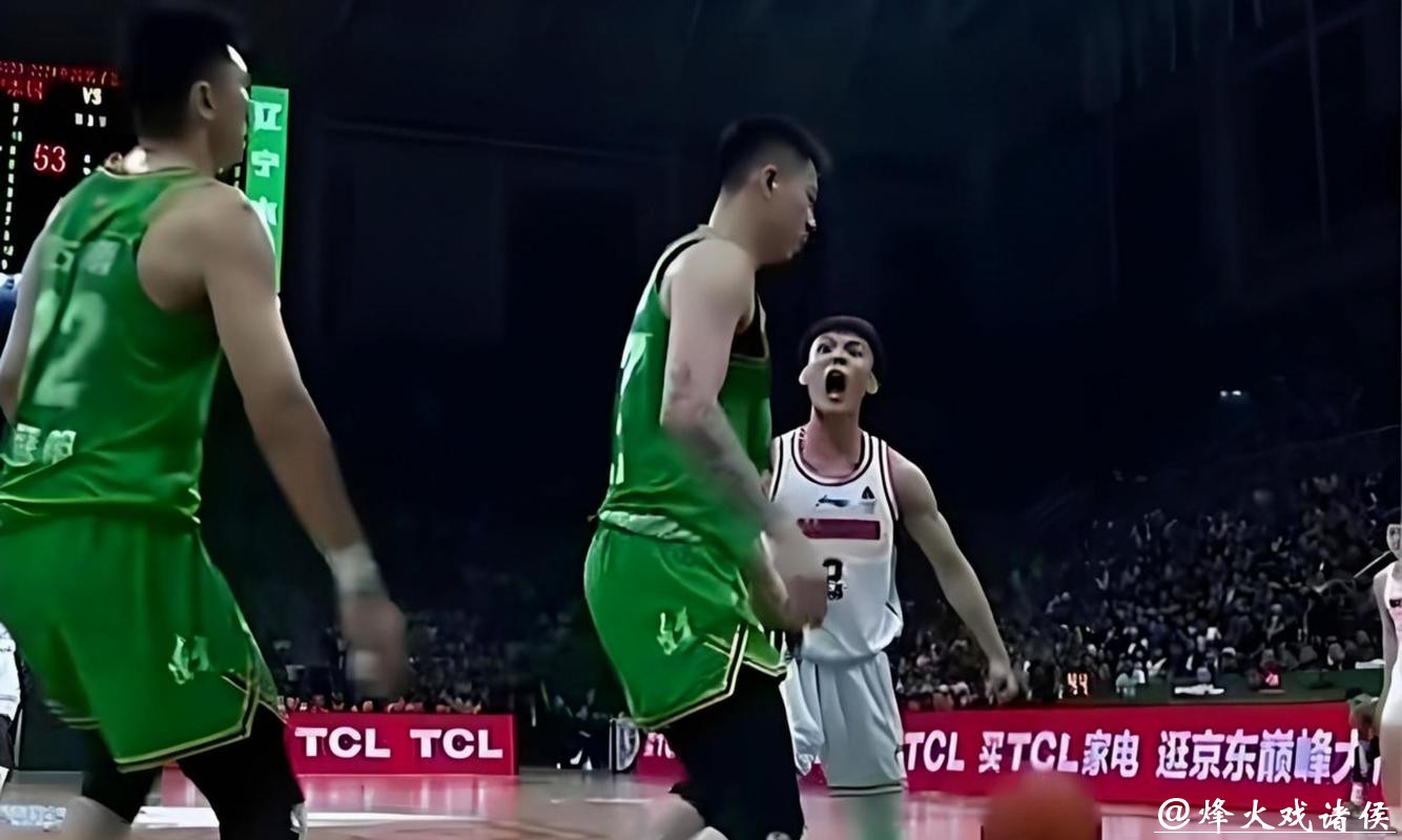 萨林杰末节抛投点燃主场,广东如何用这套新“皮带”将广州防线彻底拉开? 萨林杰末节抛投点燃主场,广东如何用这套新“皮带”将广州防线彻底拉开?