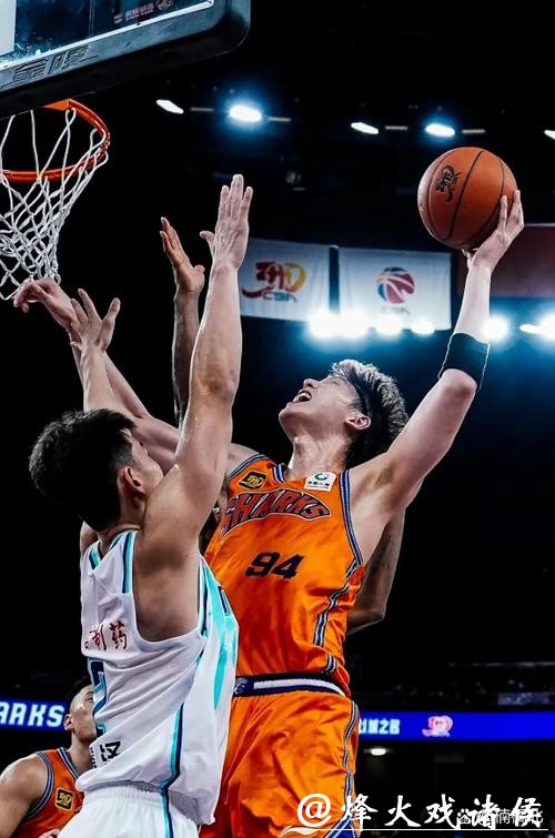 四连胜！上海久事男篮客场大胜福建队